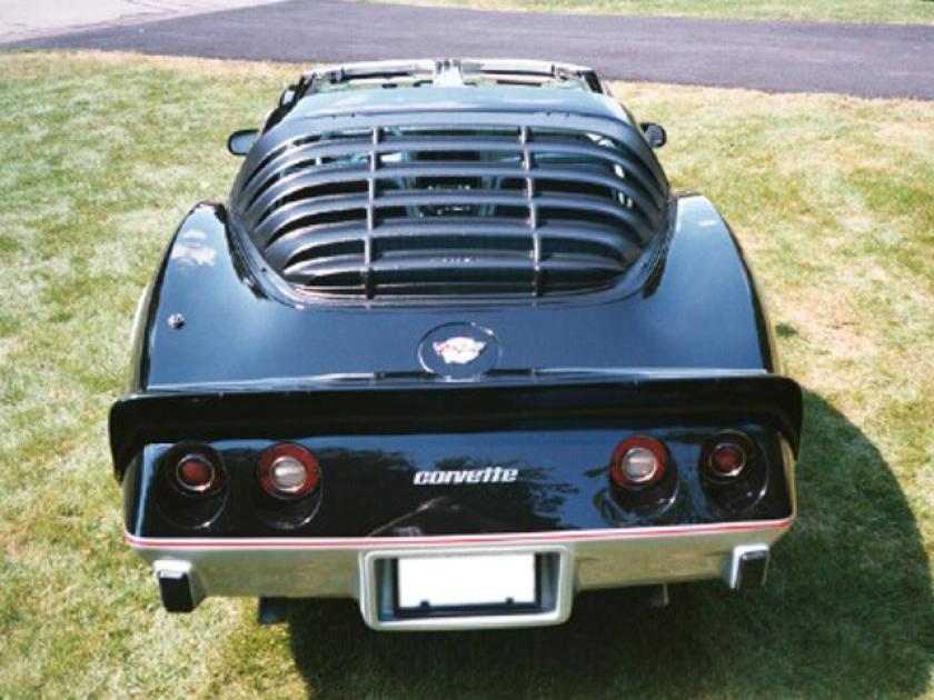 Corvette rear outlet window louvers