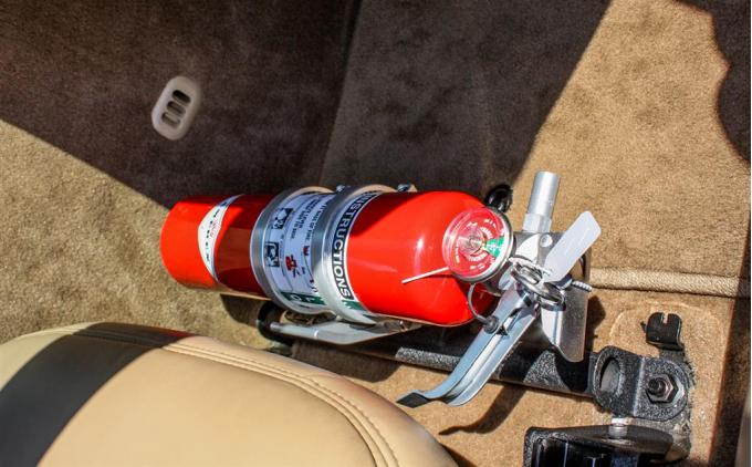 Quick Release Fire Extinguisher Mount